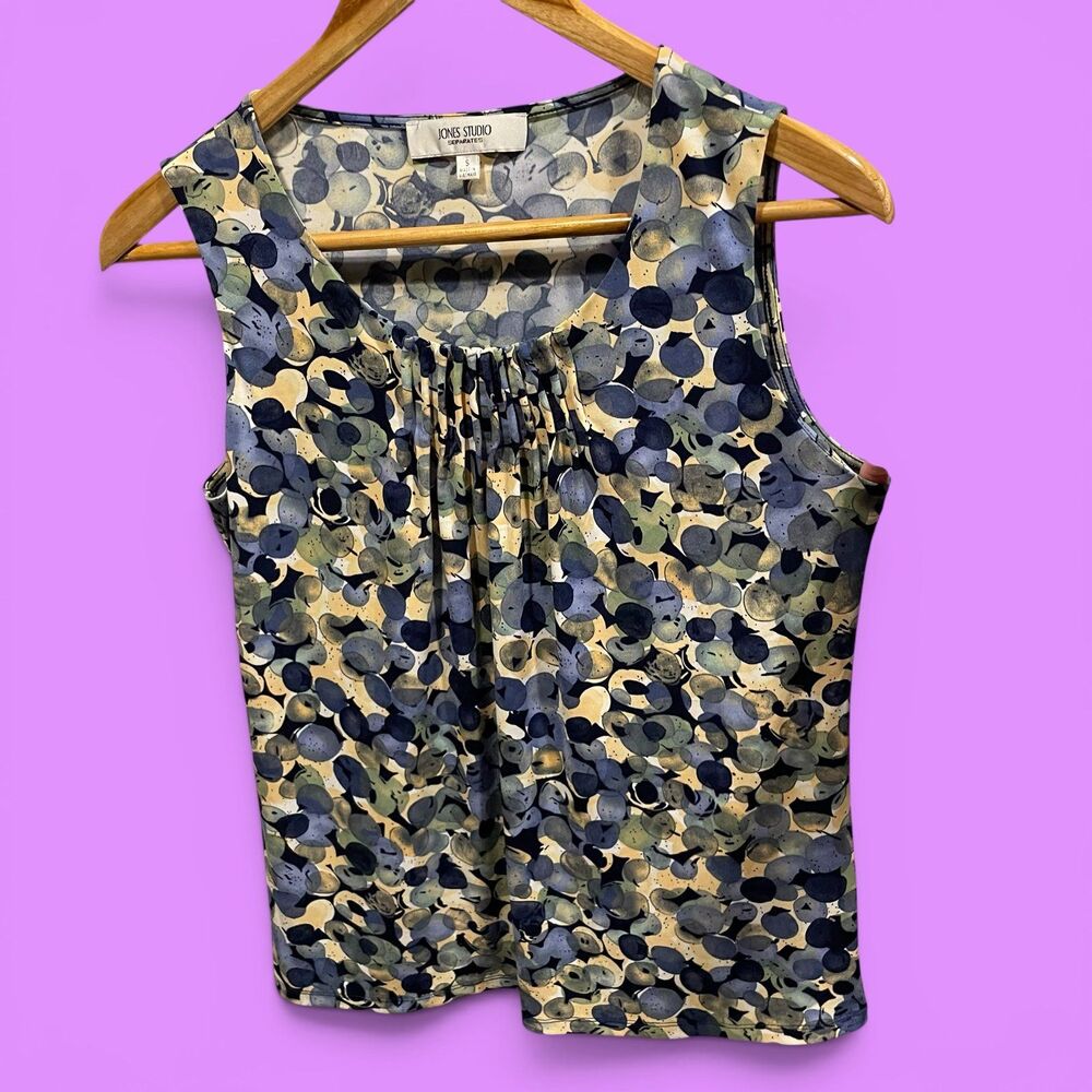 Cute slinky 90s Jones New York pleated collar water drops pebble sleeveless top